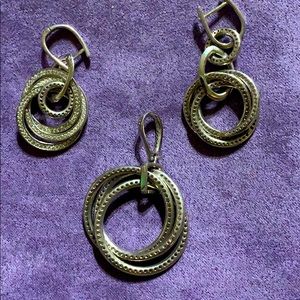 Very elegant set in silver